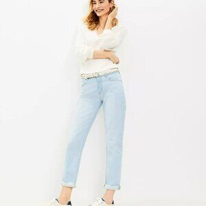 LOFT Destructed Girlfriend Jeans Light Indigo Wash Size 26